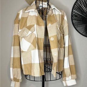 Plaid cropped button up